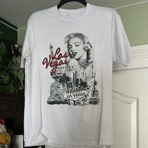 Vintage White Las Vegas Graphic T-Shirt